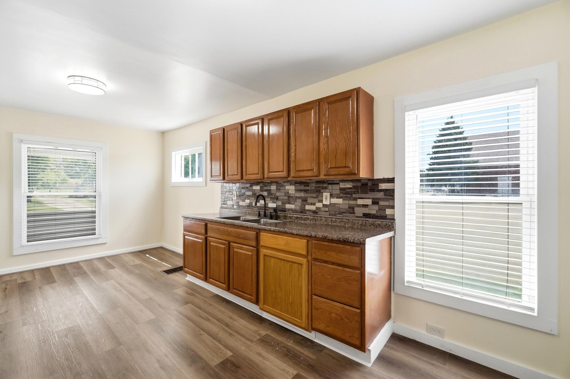 2015 Clifton, Springfield, Ohio 45505