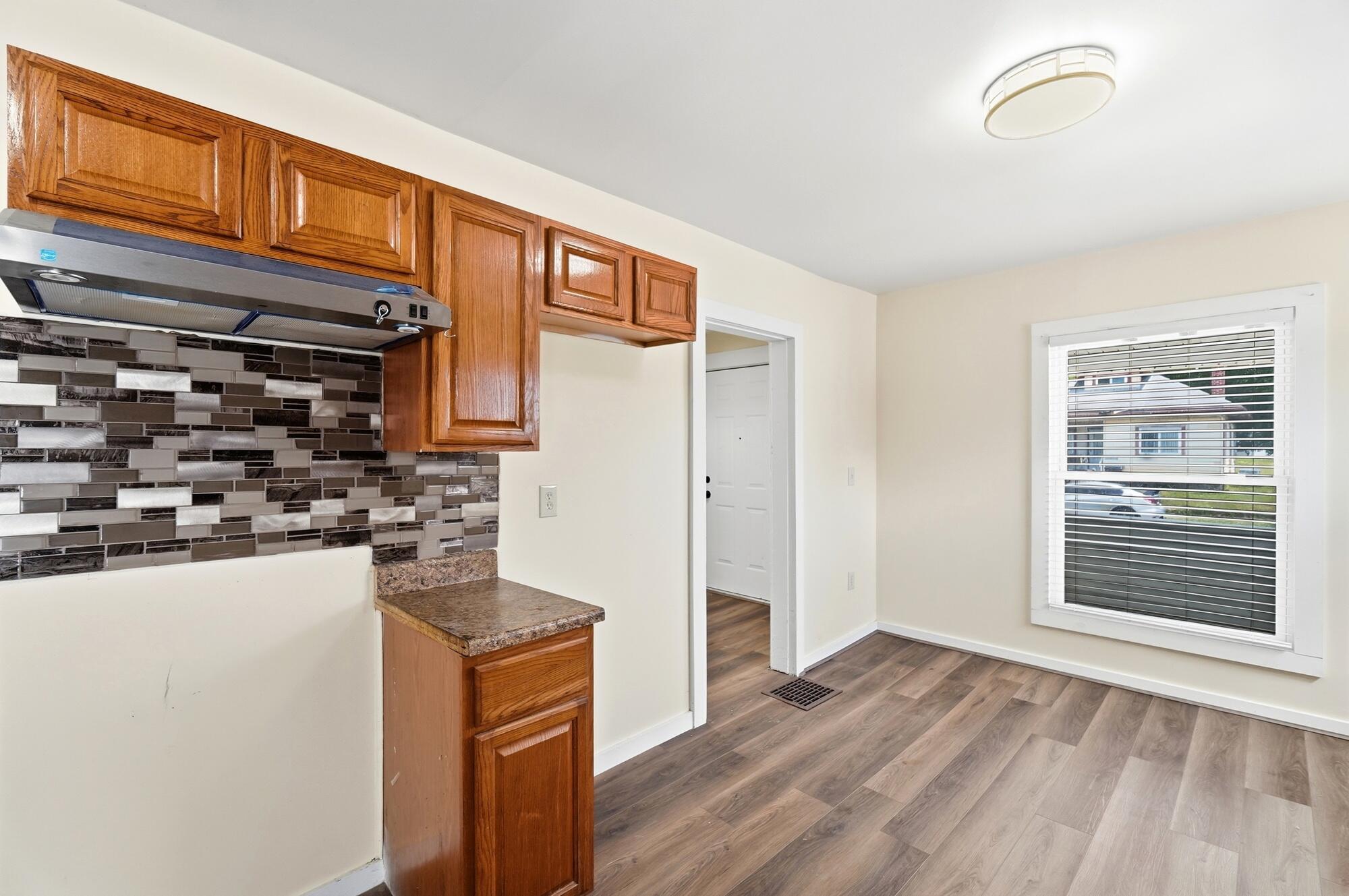 2015 Clifton, Springfield, Ohio 45505