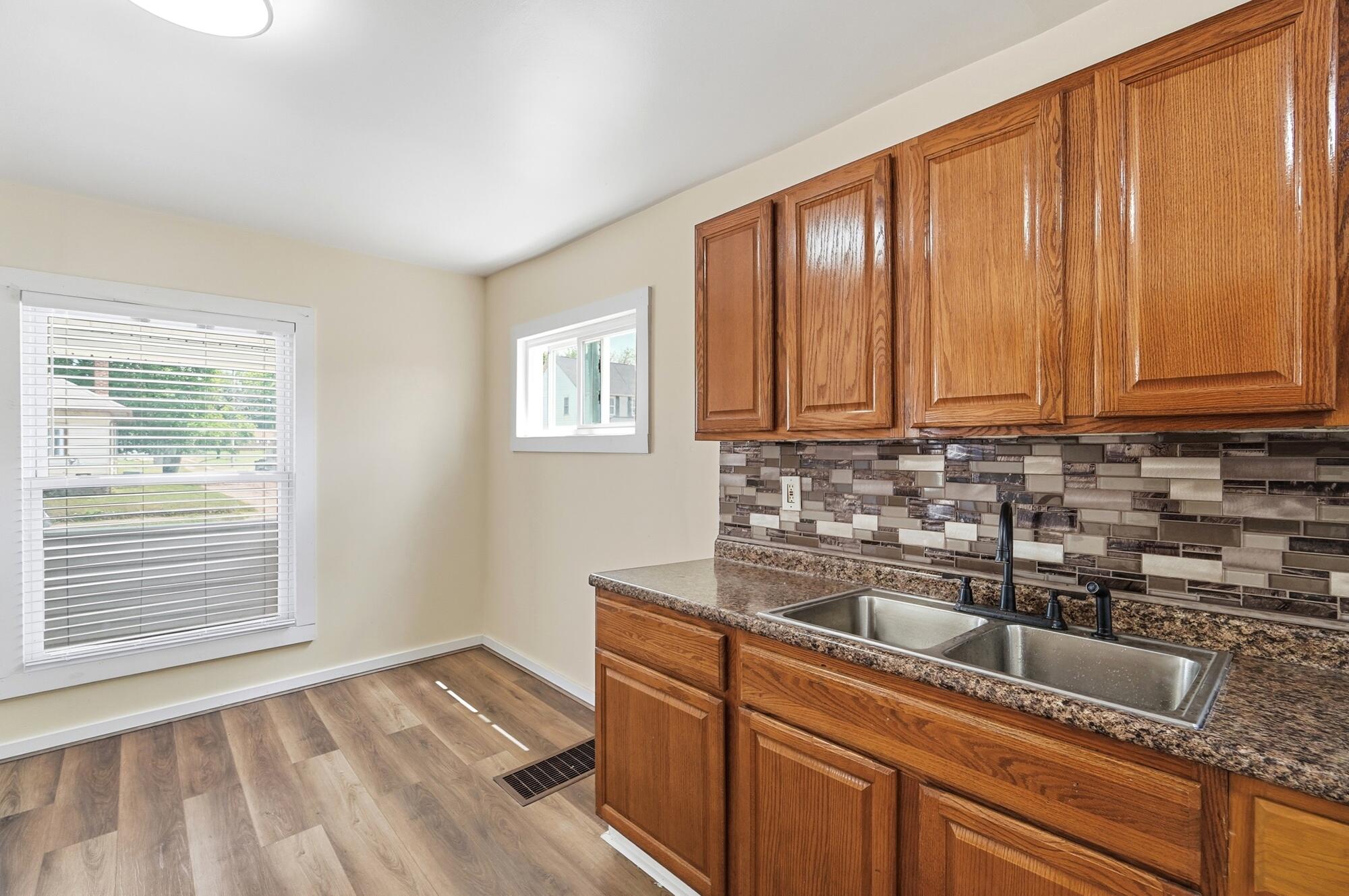 2015 Clifton, Springfield, Ohio 45505