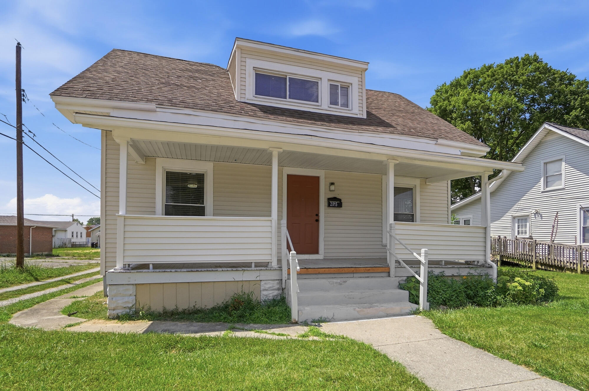 2015 Clifton, Springfield, Ohio 45505