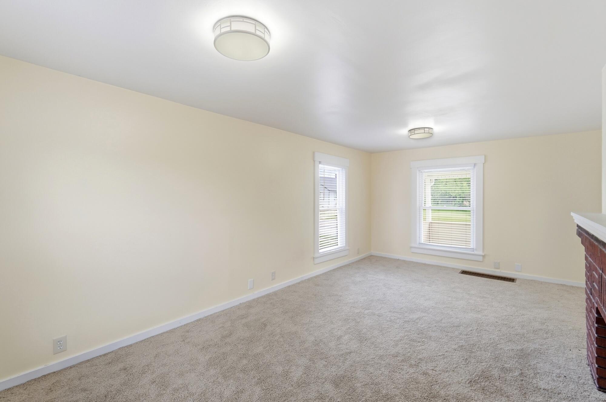 2015 Clifton, Springfield, Ohio 45505