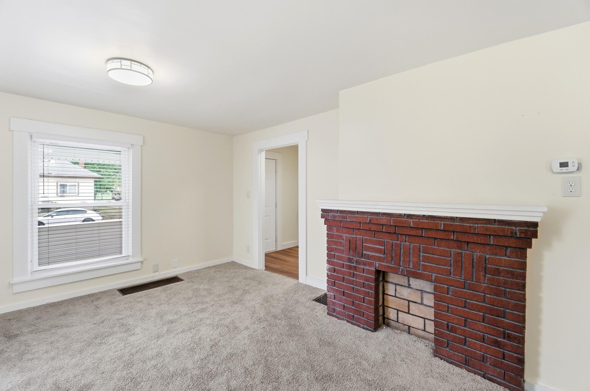 2015 Clifton, Springfield, Ohio 45505