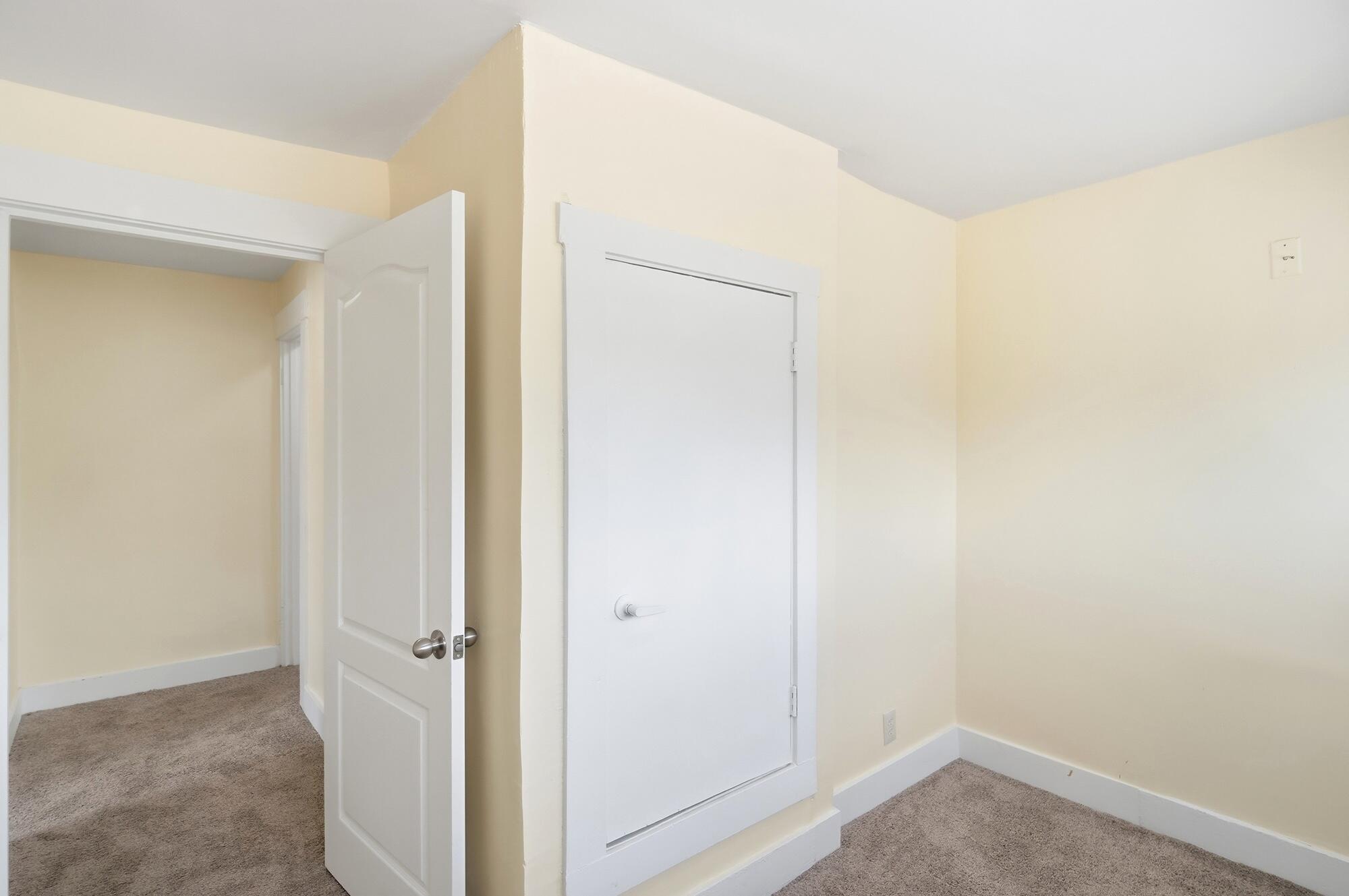 2015 Clifton, Springfield, Ohio 45505