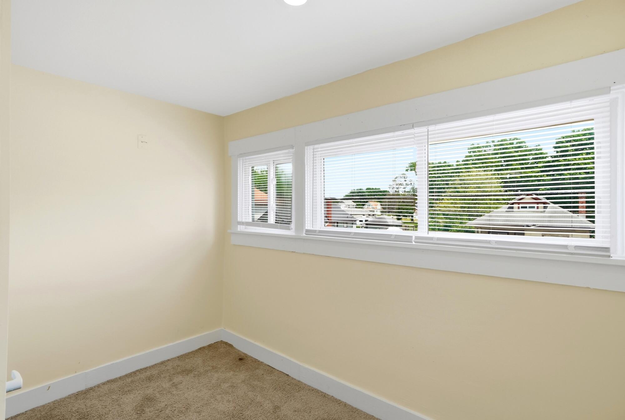 2015 Clifton, Springfield, Ohio 45505