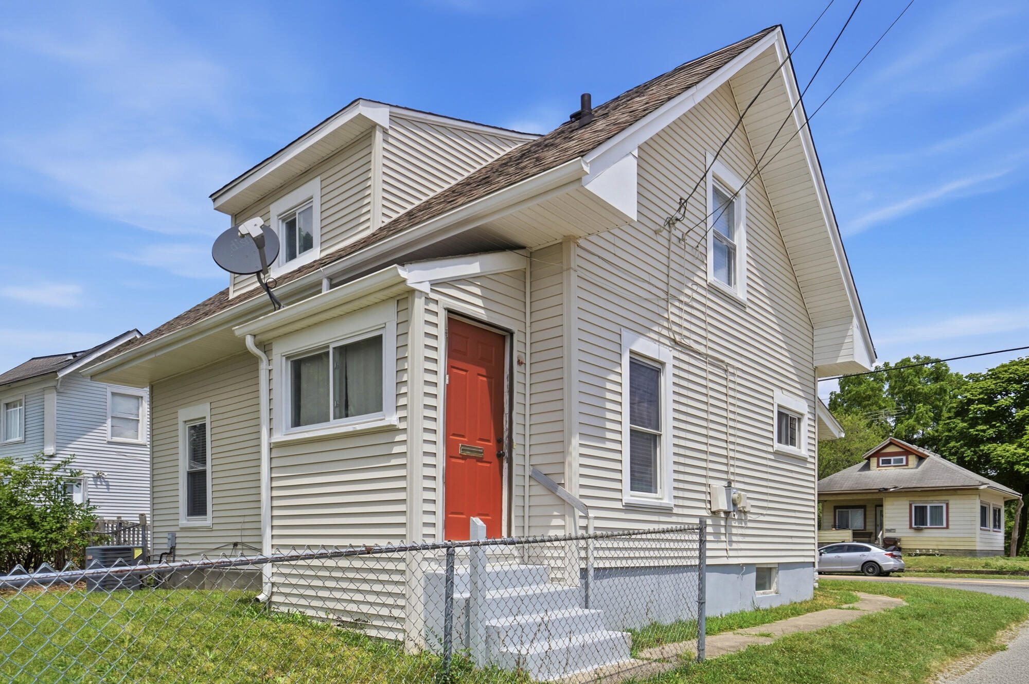 2015 Clifton, Springfield, Ohio 45505