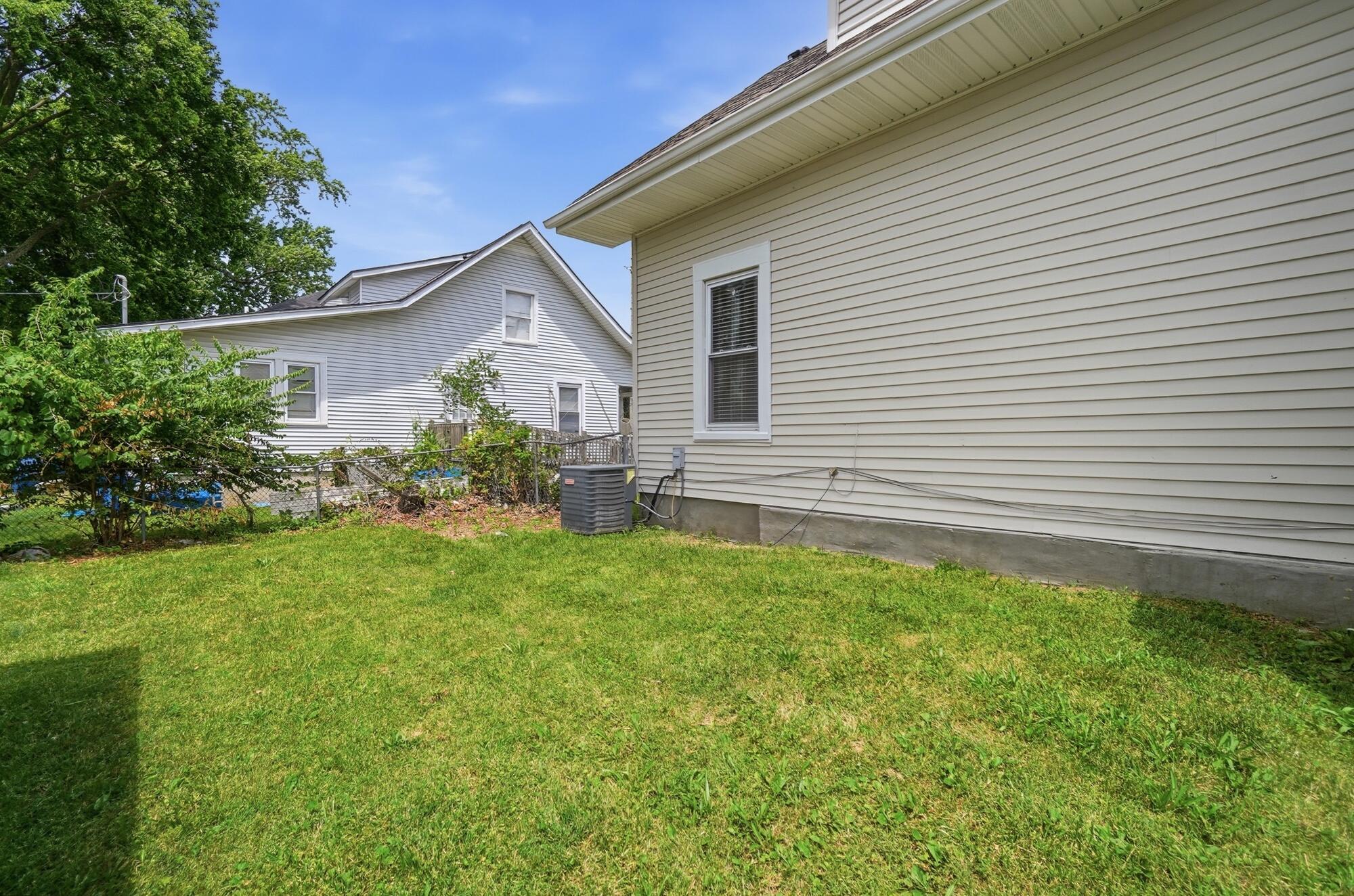 2015 Clifton, Springfield, Ohio 45505