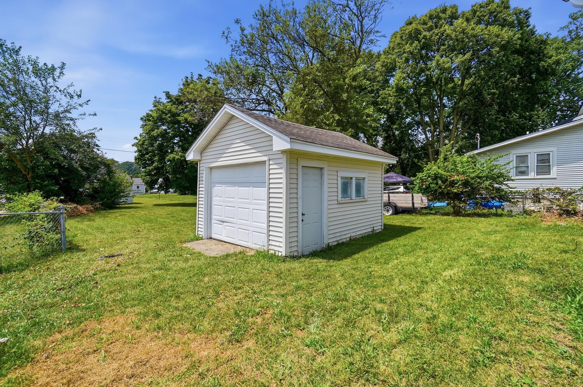 2015 Clifton, Springfield, Ohio 45505