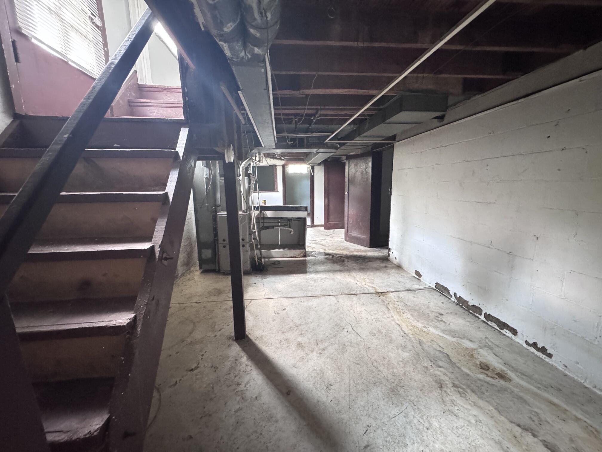 250 Castlewood, Dayton, Ohio 45405