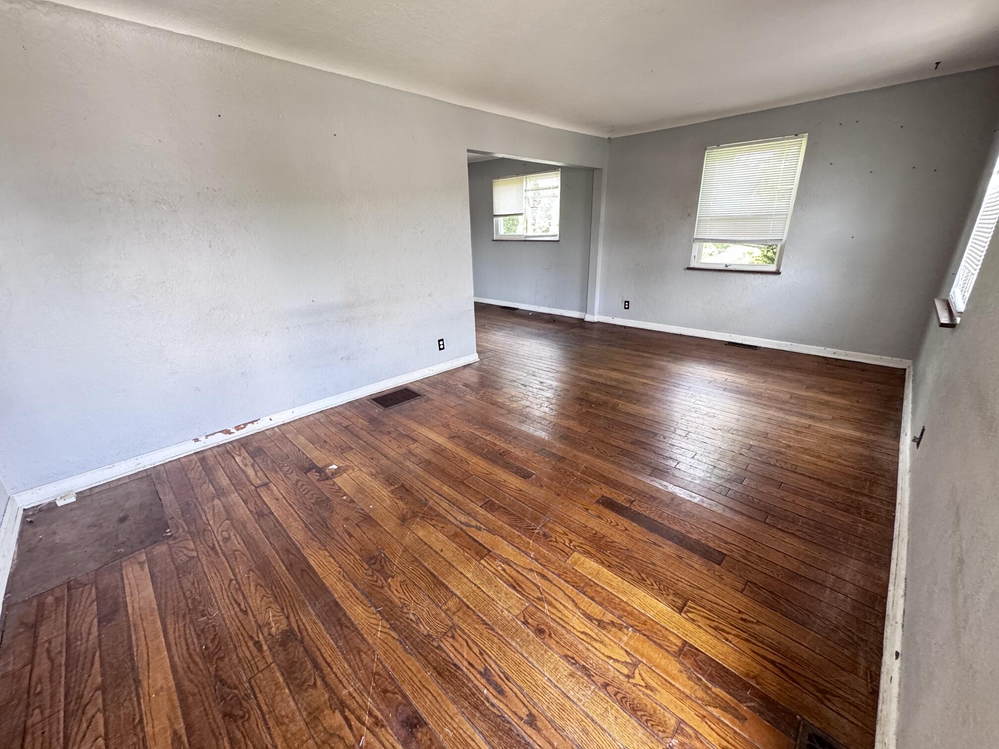 250 Castlewood, Dayton, Ohio 45405