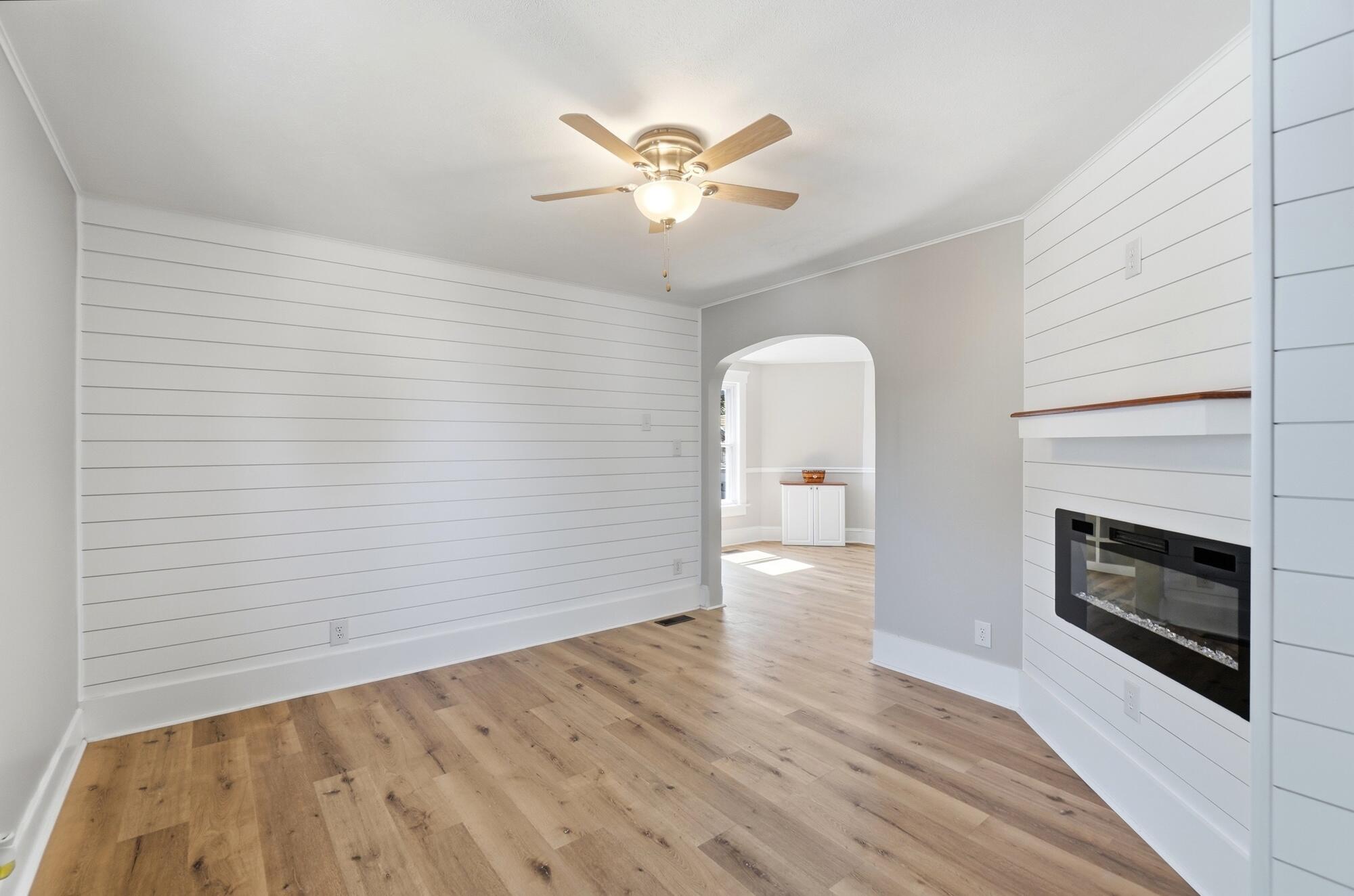 1667 Summit, Springfield, Ohio 45503