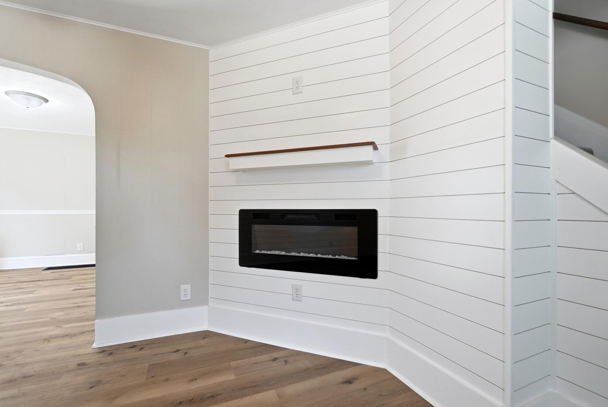 1667 Summit, Springfield, Ohio 45503