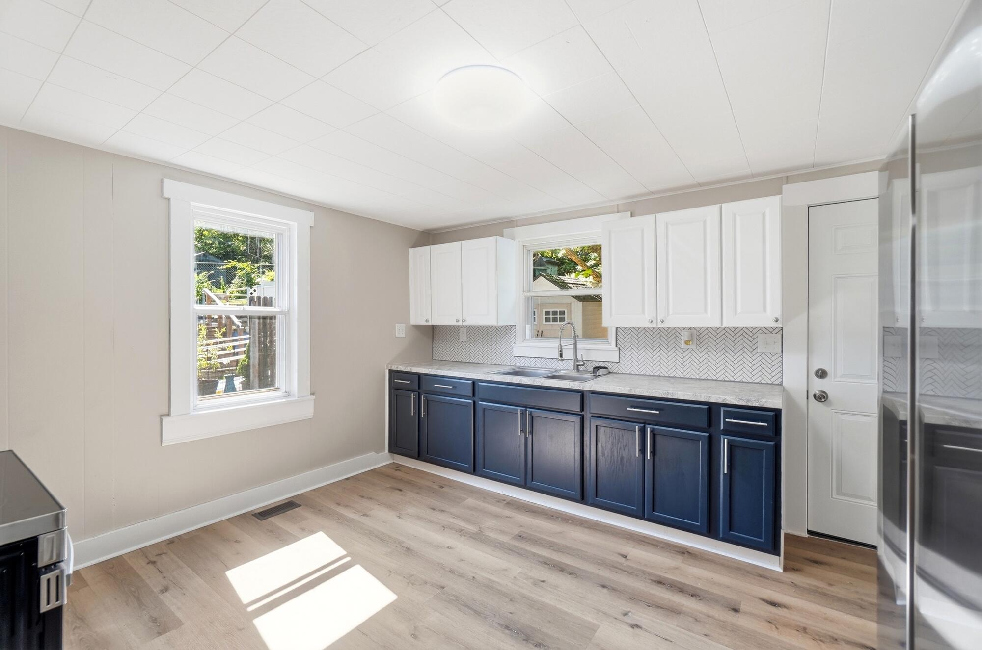 1667 Summit, Springfield, Ohio 45503