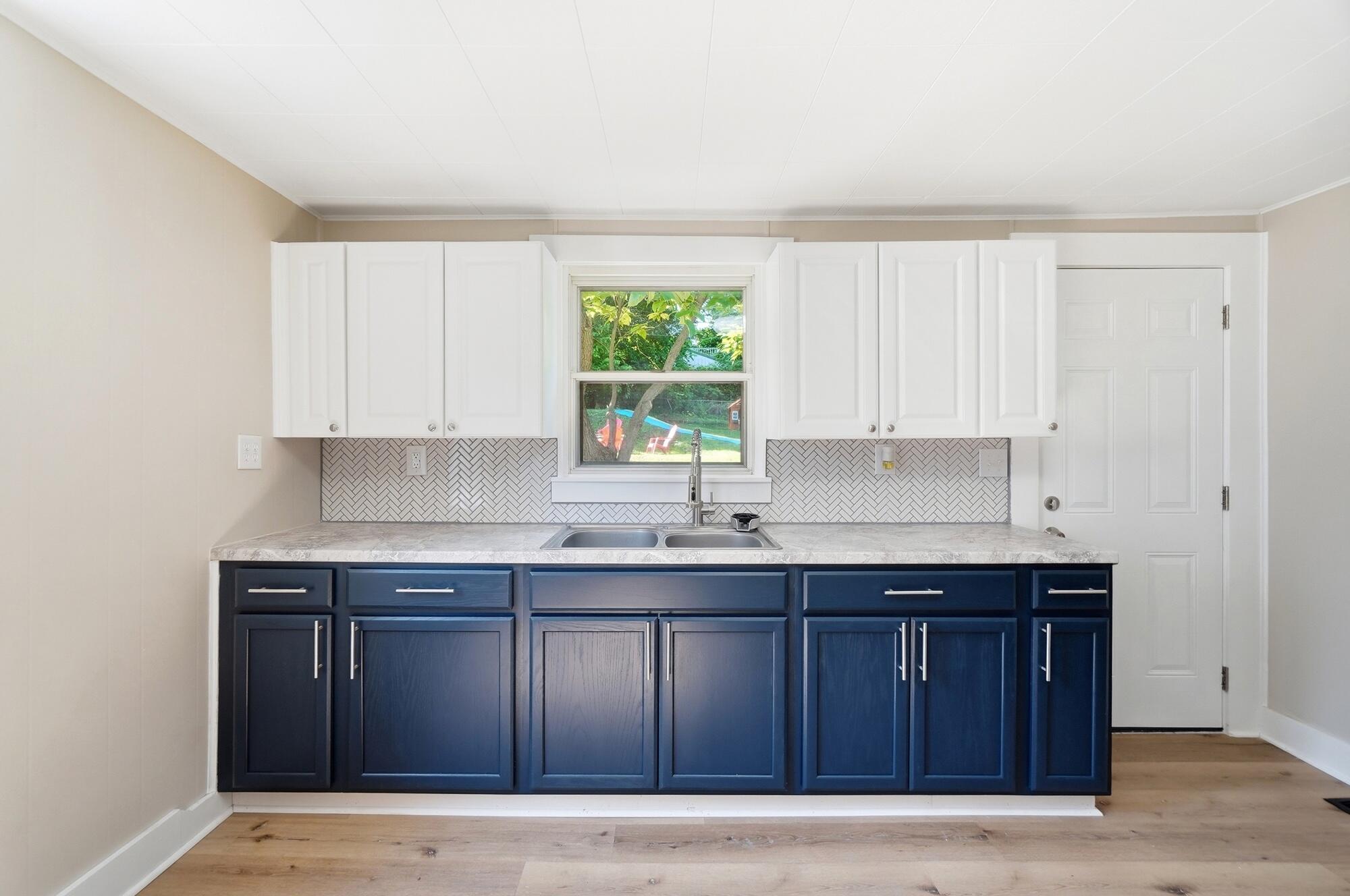 1667 Summit, Springfield, Ohio 45503