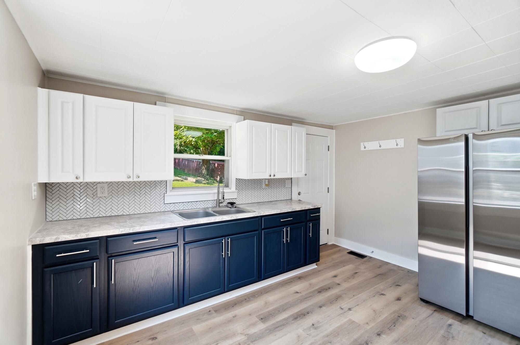 1667 Summit, Springfield, Ohio 45503