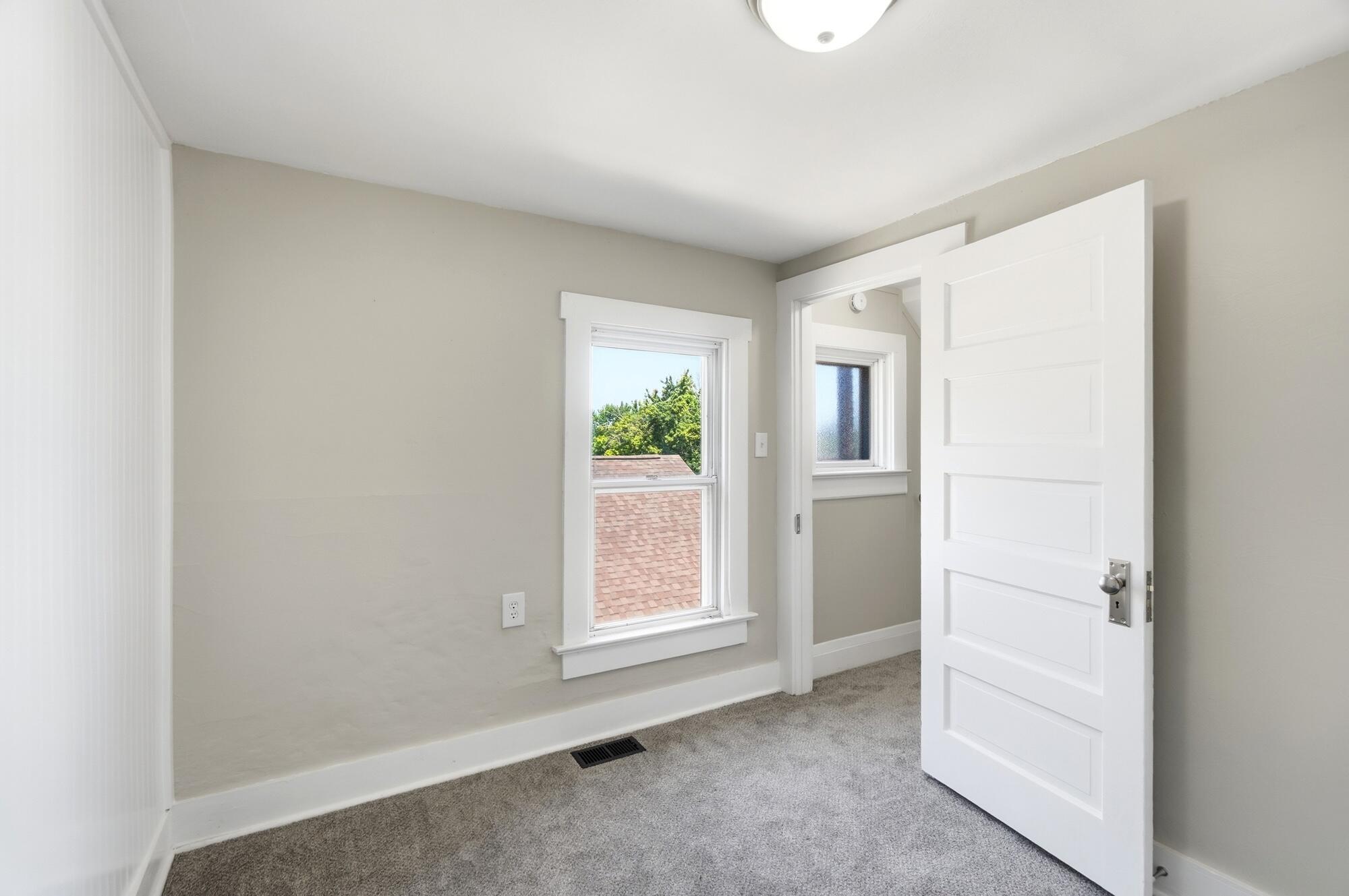 1667 Summit, Springfield, Ohio 45503