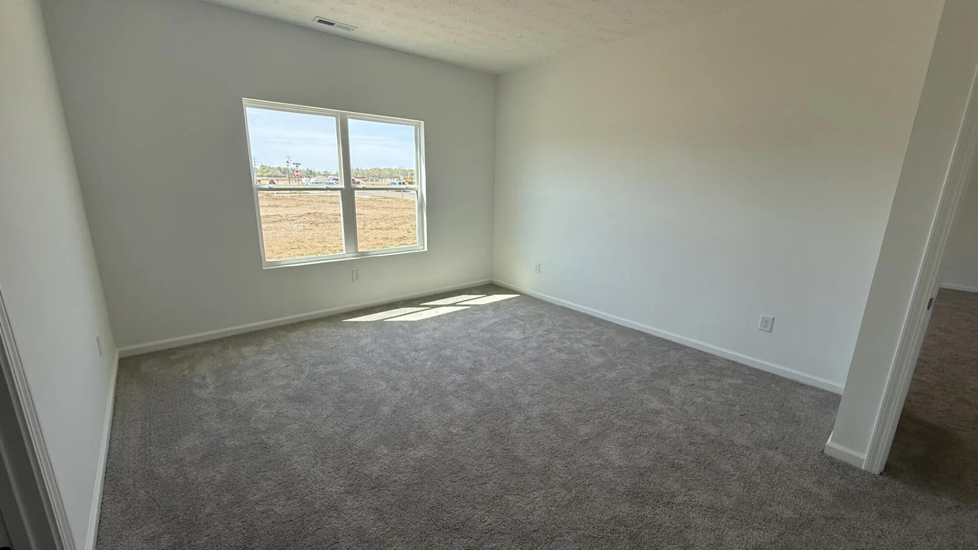 4001 Chakeres, Springfield, Ohio 45505
