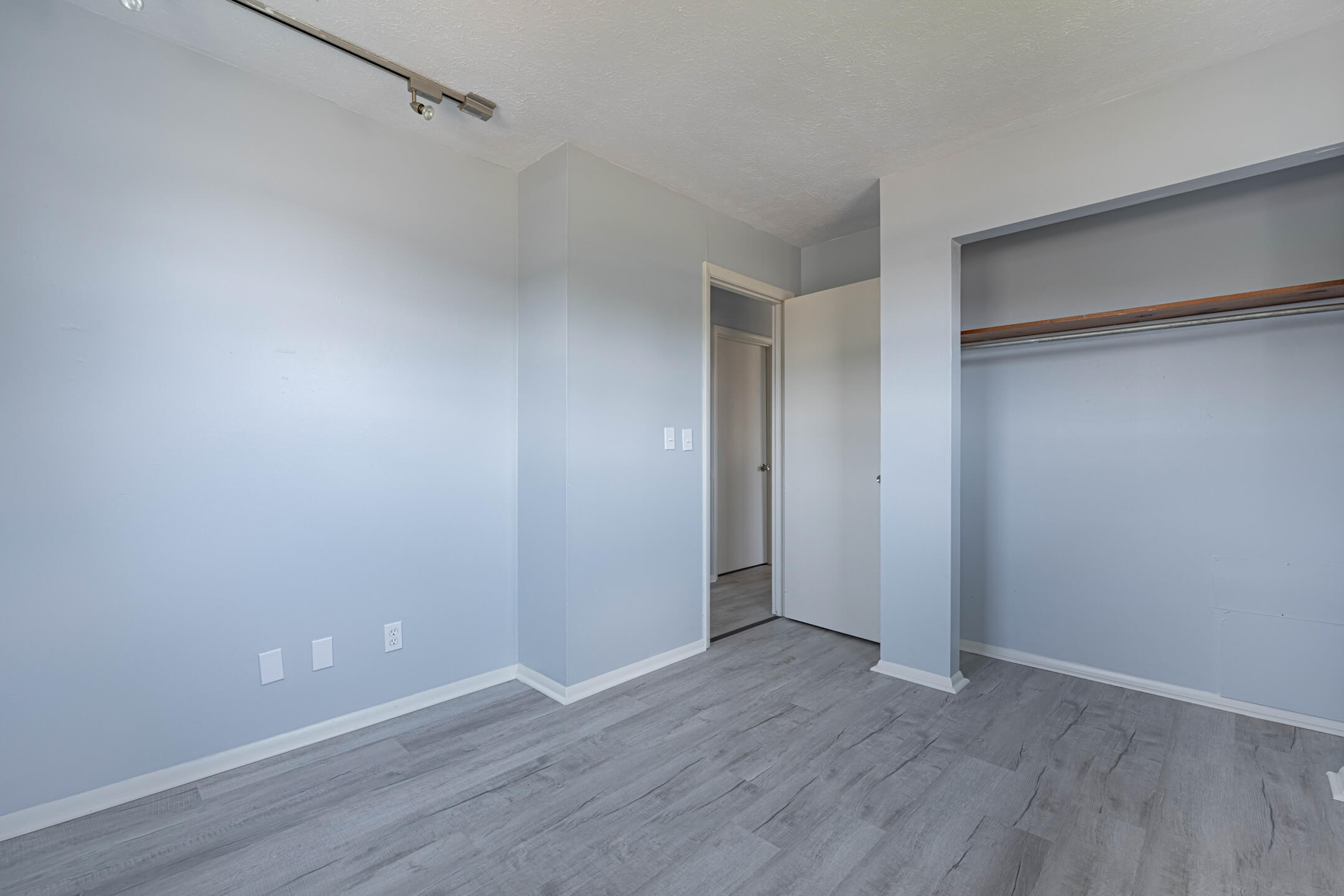 653 Douglas, Springfield, Ohio 45505