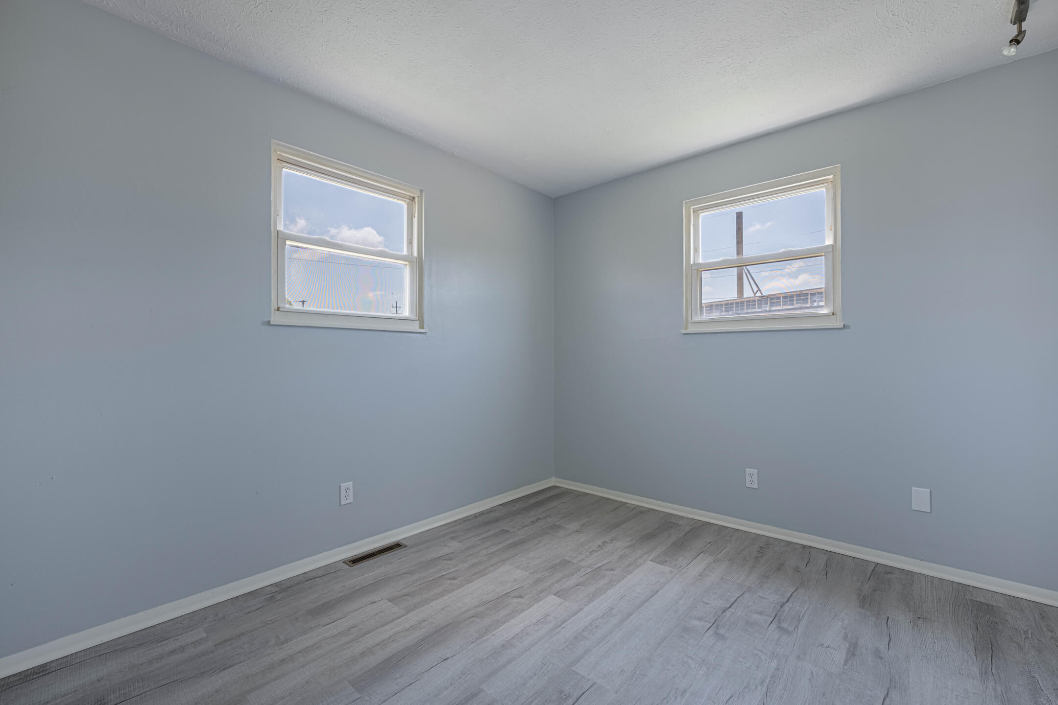 653 Douglas, Springfield, Ohio 45505