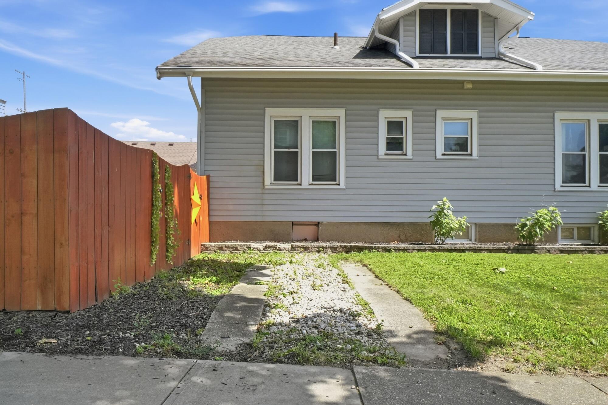 19 2nd, Tipp City, Ohio 45371