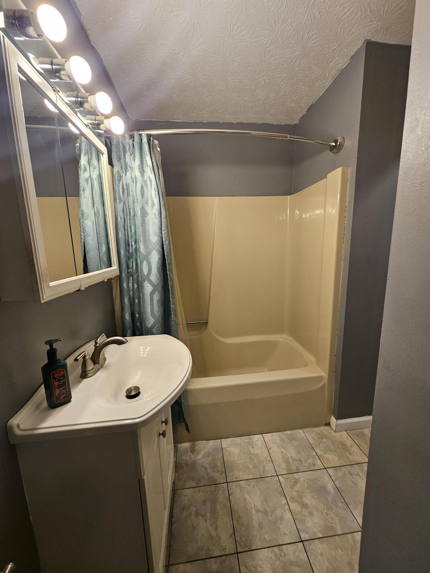 1332 Hancock, Sidney, Ohio 45365