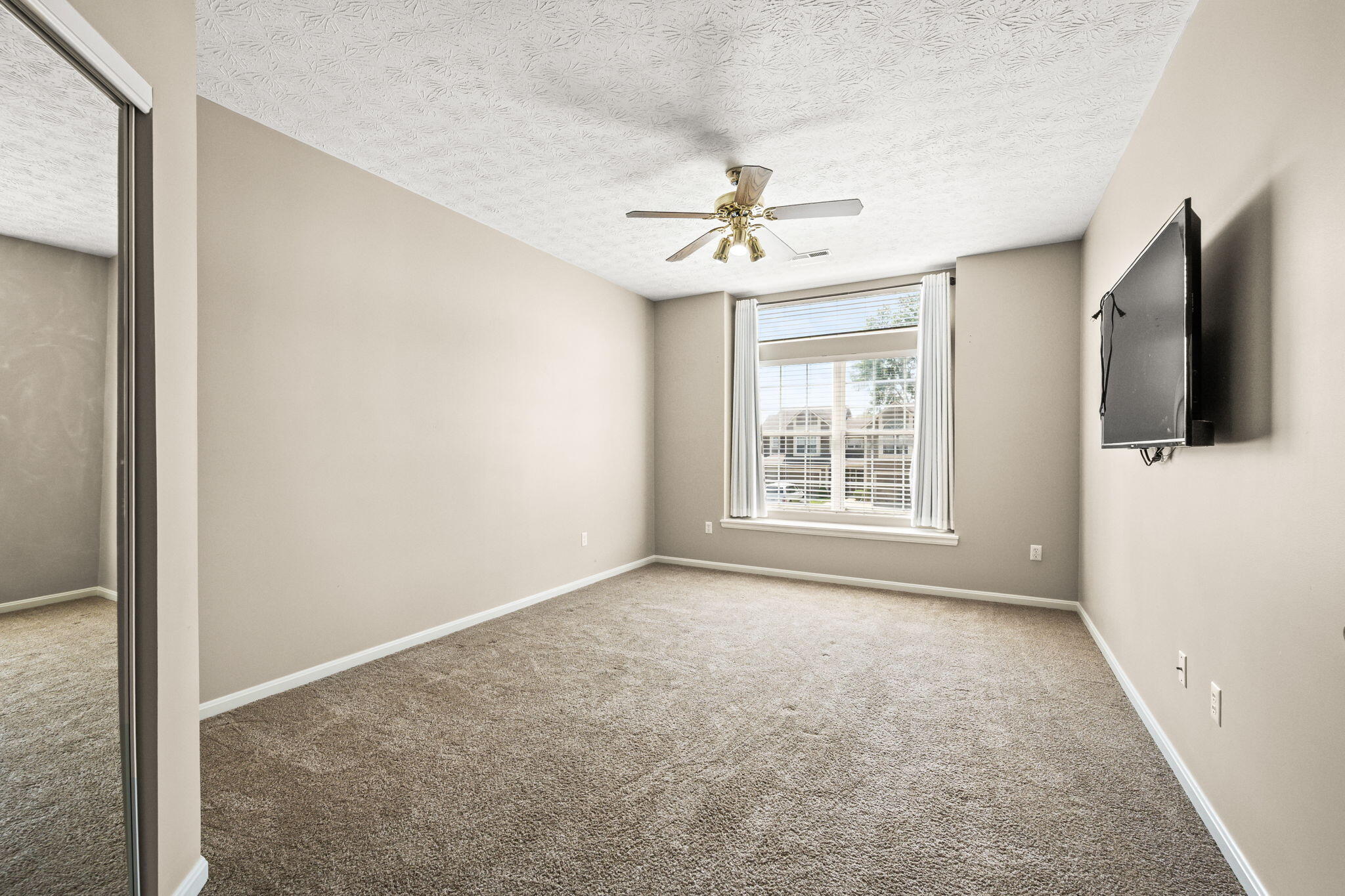 908 Cambridge, Troy, Ohio 45373