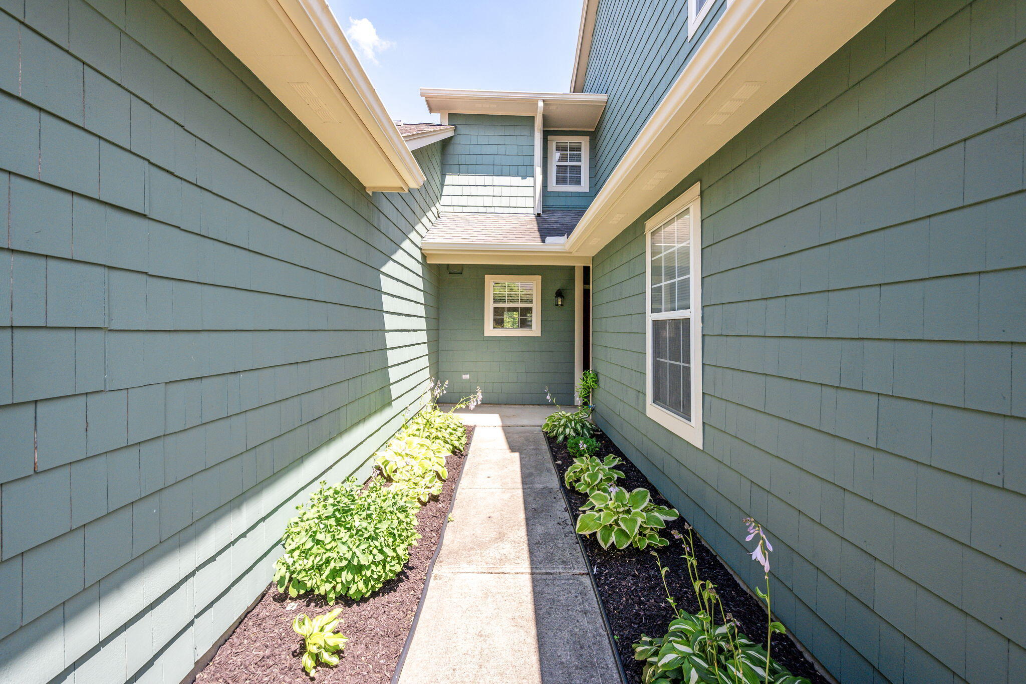 908 Cambridge, Troy, Ohio 45373