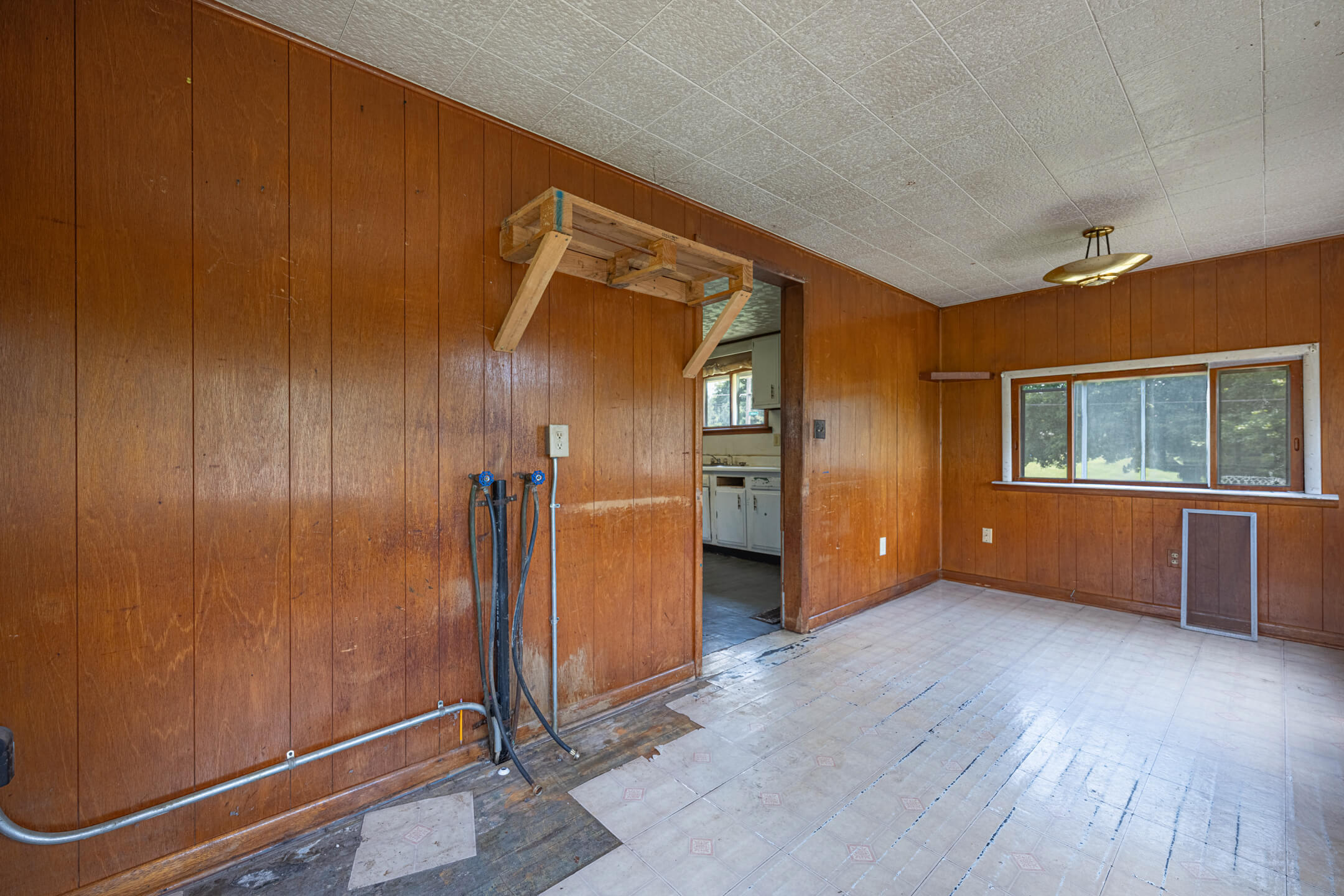 3957 Old Columbus, Springfield, Ohio 45503