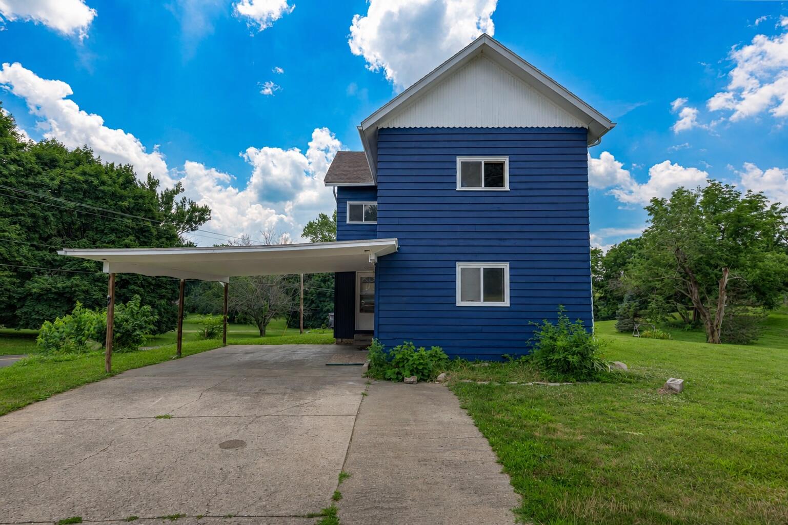 3957 Old Columbus, Springfield, Ohio 45503