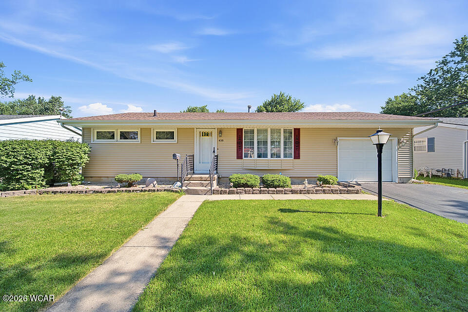 418 Mona Lane, Findlay, Ohio