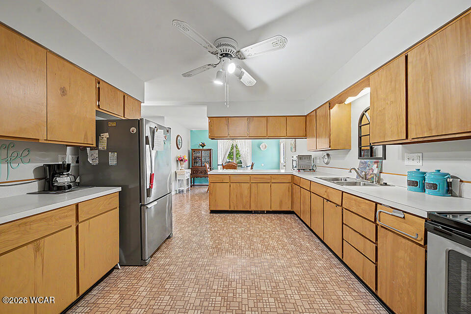 418 Mona Lane, Findlay, Ohio