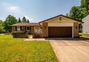 4200 Linchmere, Clayton, Ohio 45415, 3 Bedrooms Bedrooms, ,2 BathroomsBathrooms,Residential,For Sale,Linchmere,1045749