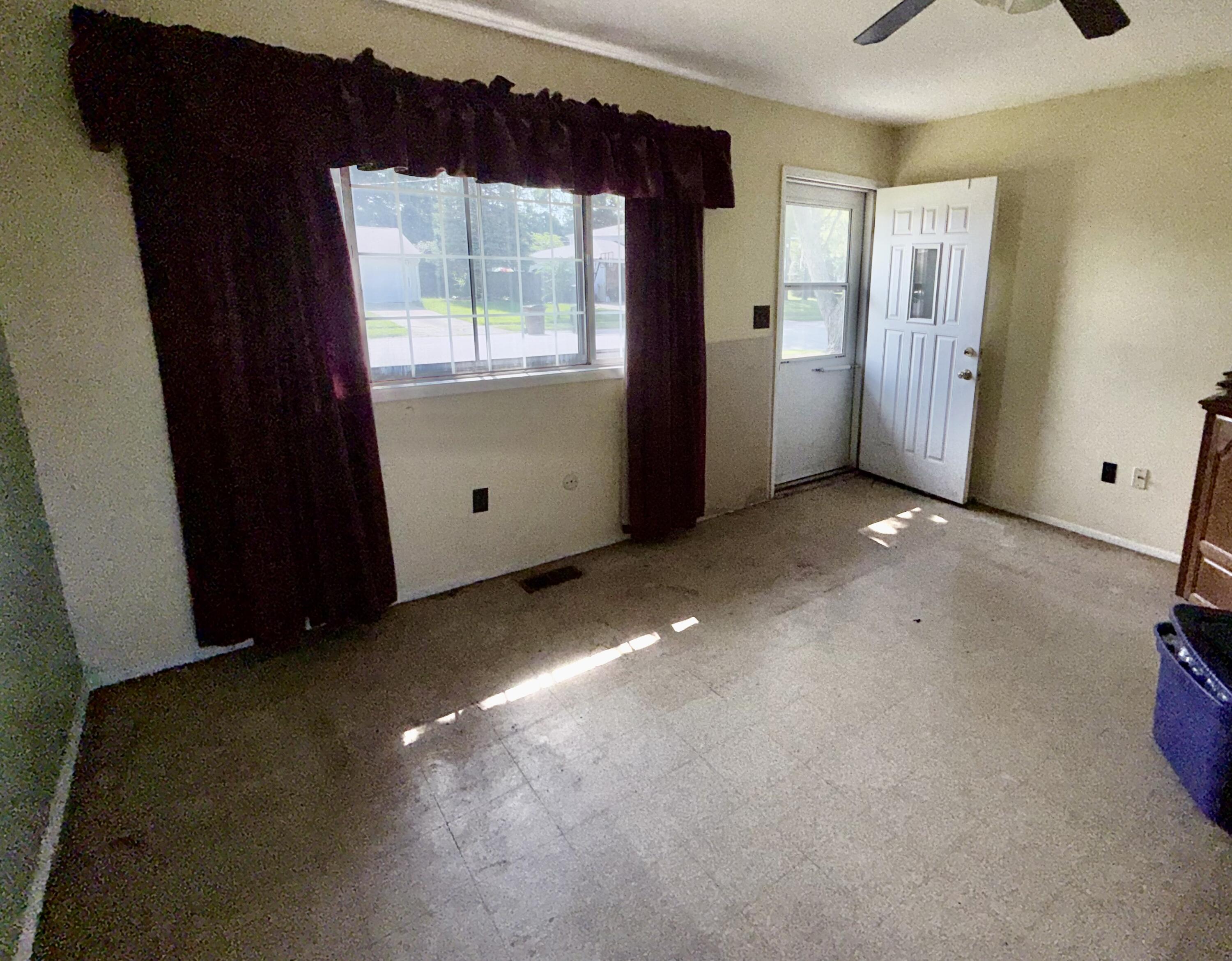 512 Harney, Piqua, Ohio 45356