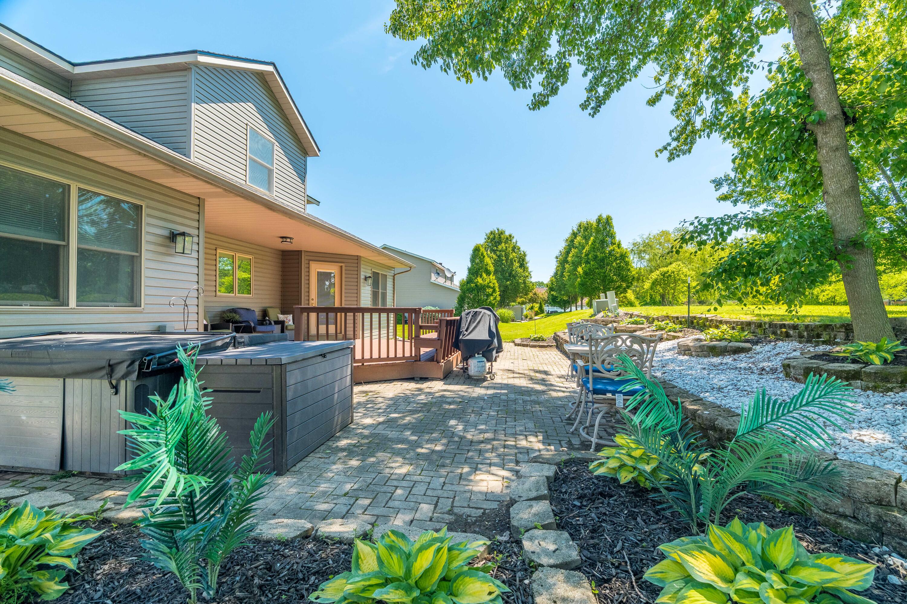 132 Village Green, Sidney, Ohio 45365