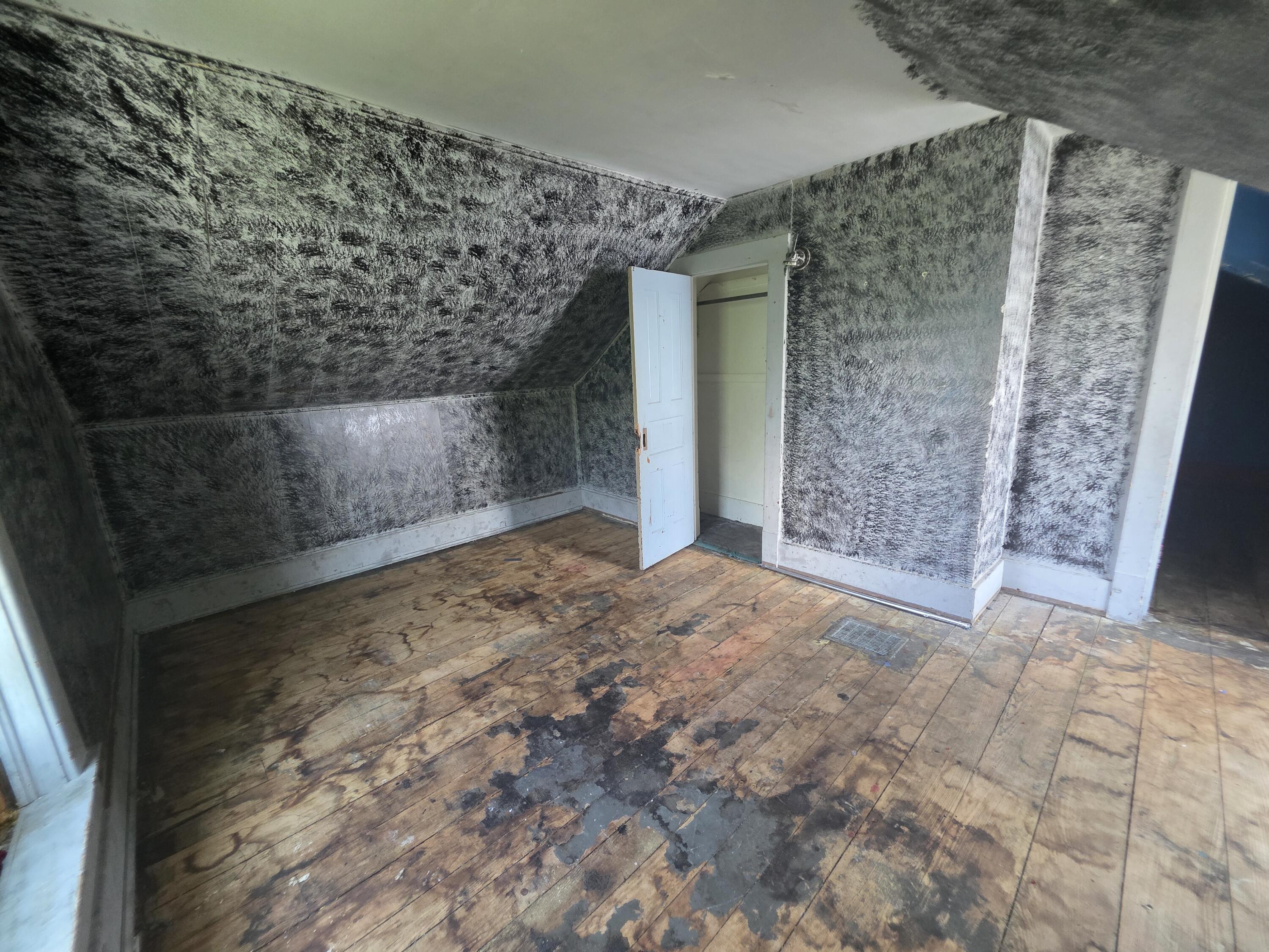23 Barron, Kenton, Ohio 43326