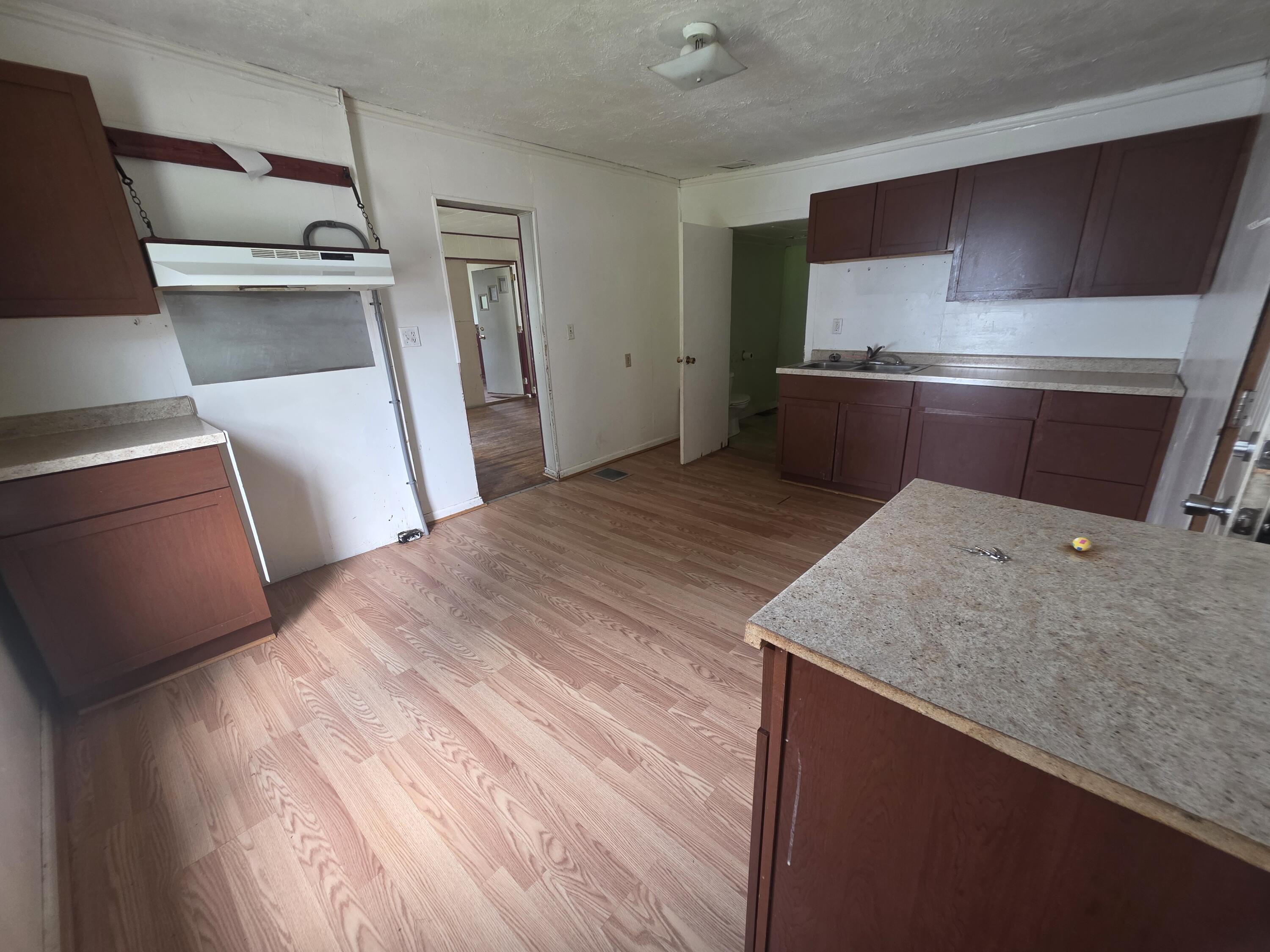 23 Barron, Kenton, Ohio 43326