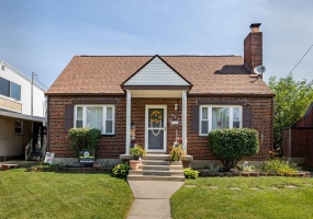 323 Holmes, Fairborn, Ohio 45324, 4 Bedrooms Bedrooms, ,1 BathroomBathrooms,Residential,For Sale,Holmes,1047070