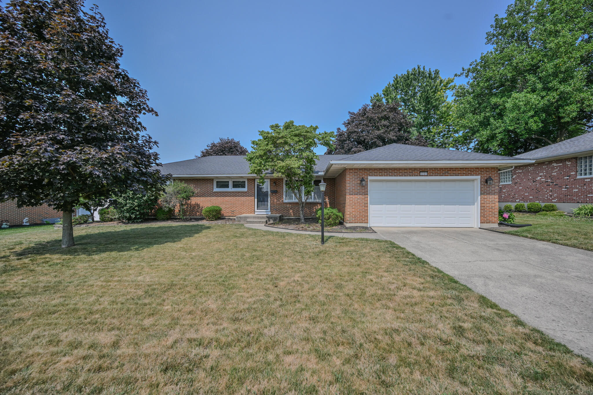 5231 Ridgewood, Springfield, Ohio 45503