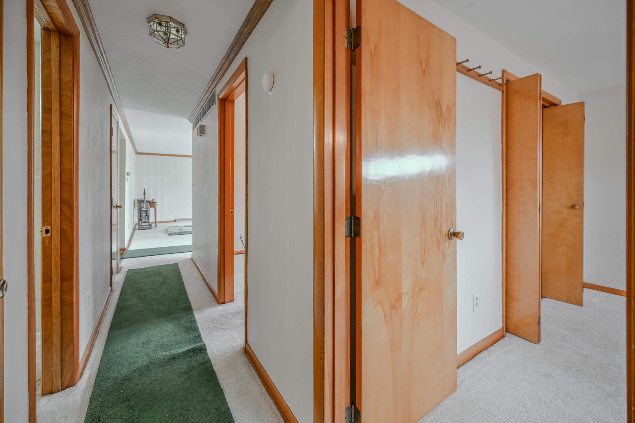 5231 Ridgewood, Springfield, Ohio 45503