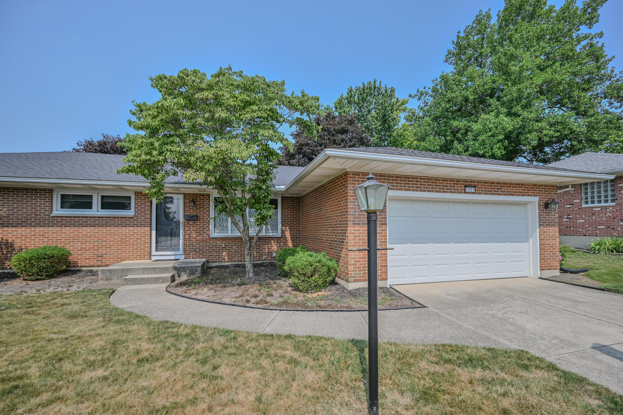 5231 Ridgewood, Springfield, Ohio 45503