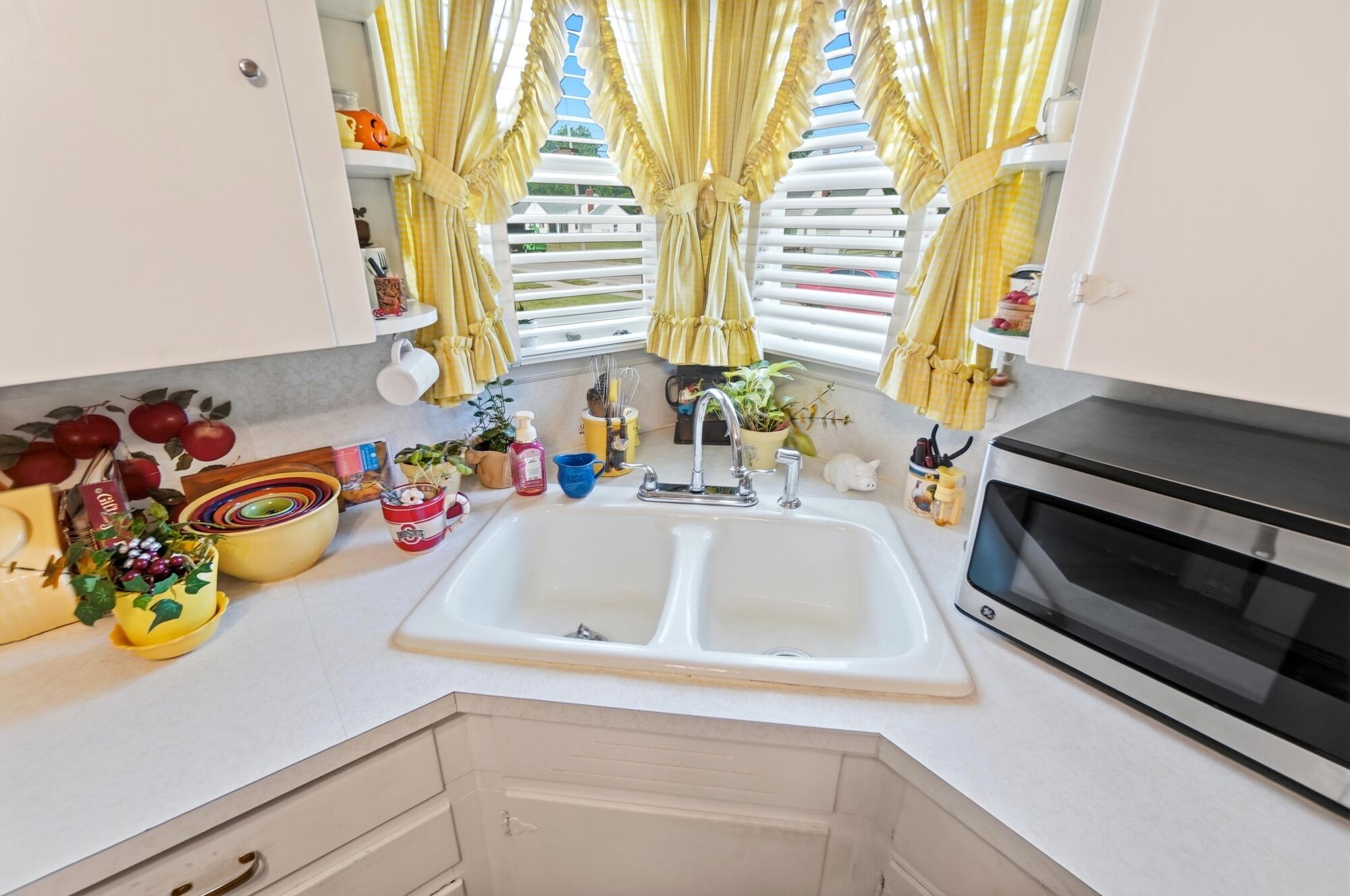 417 Lawnview, Springfield, Ohio 45505