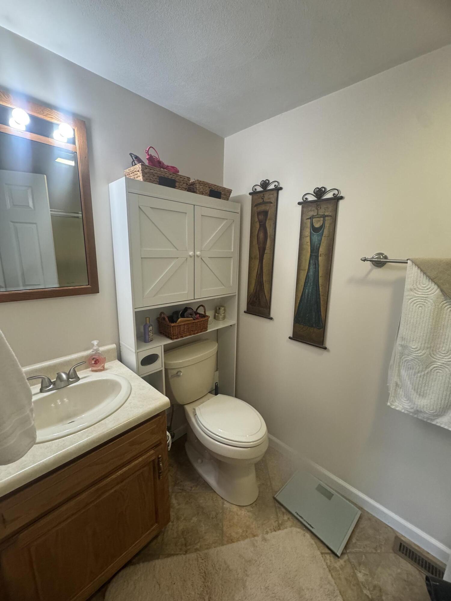 1112 Yorkshire, Celina, Ohio 45822