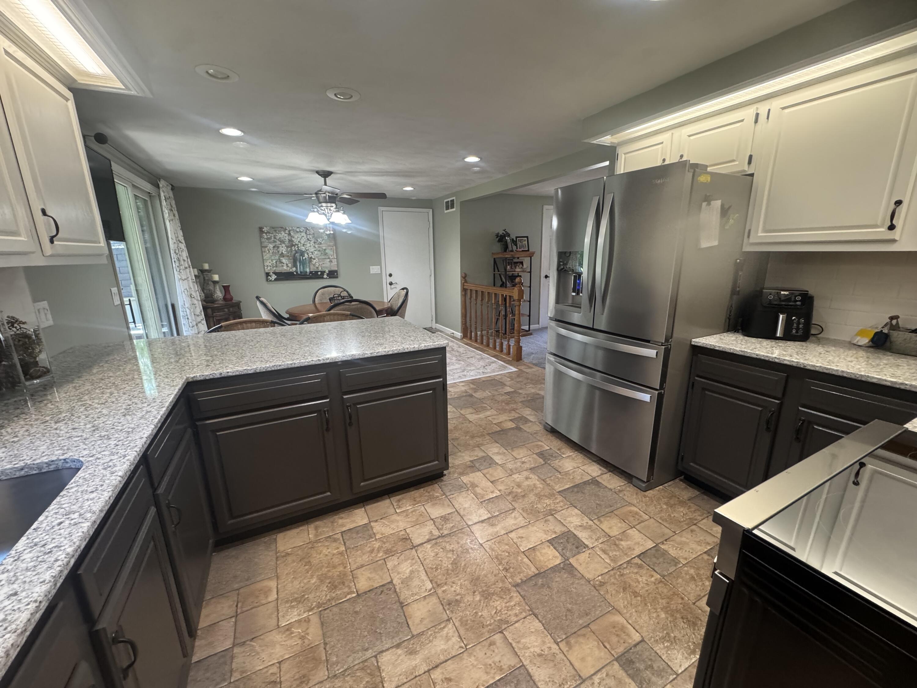 1112 Yorkshire, Celina, Ohio 45822