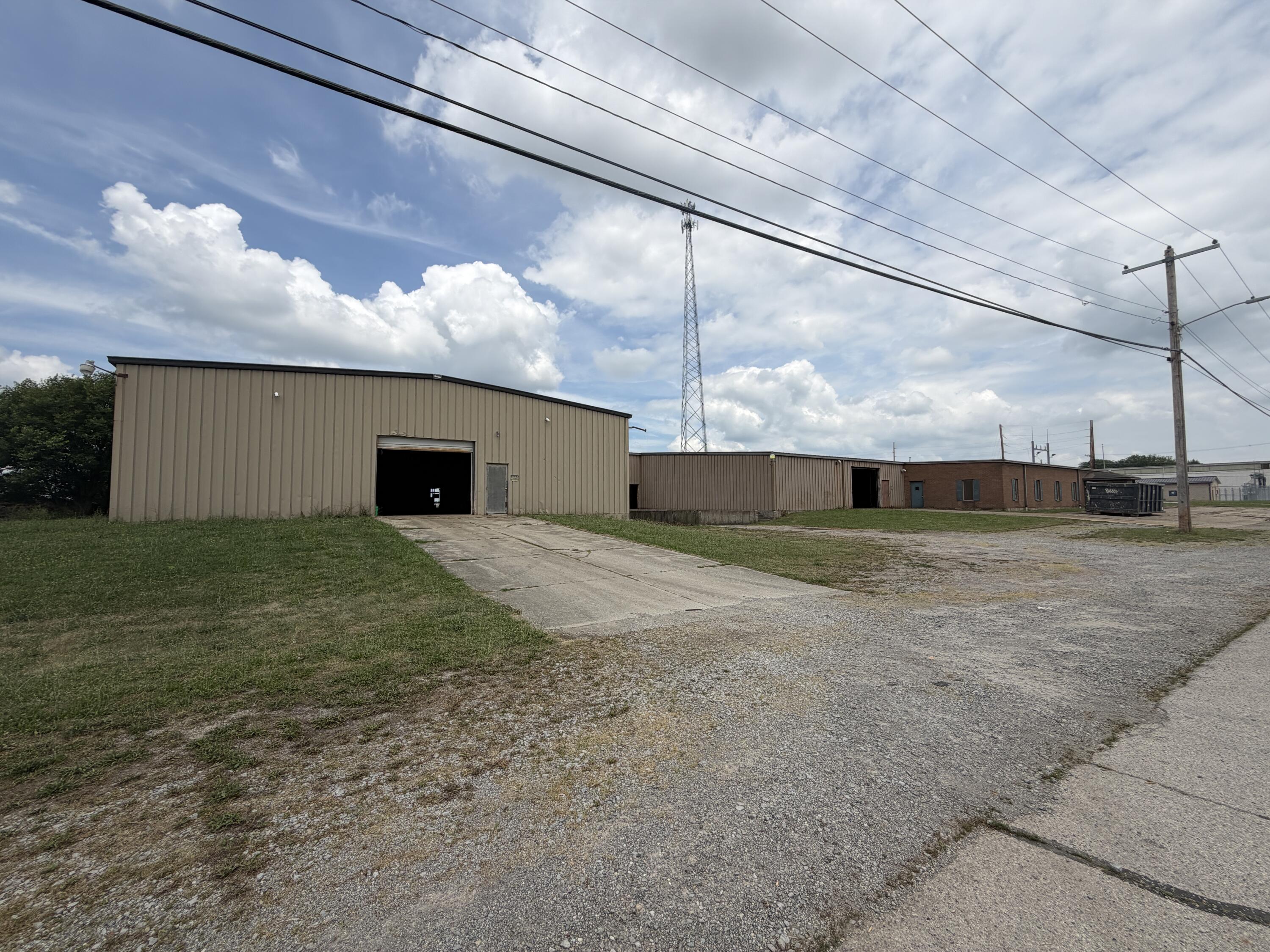 100 Jerry, Jackson Center, Ohio 45334