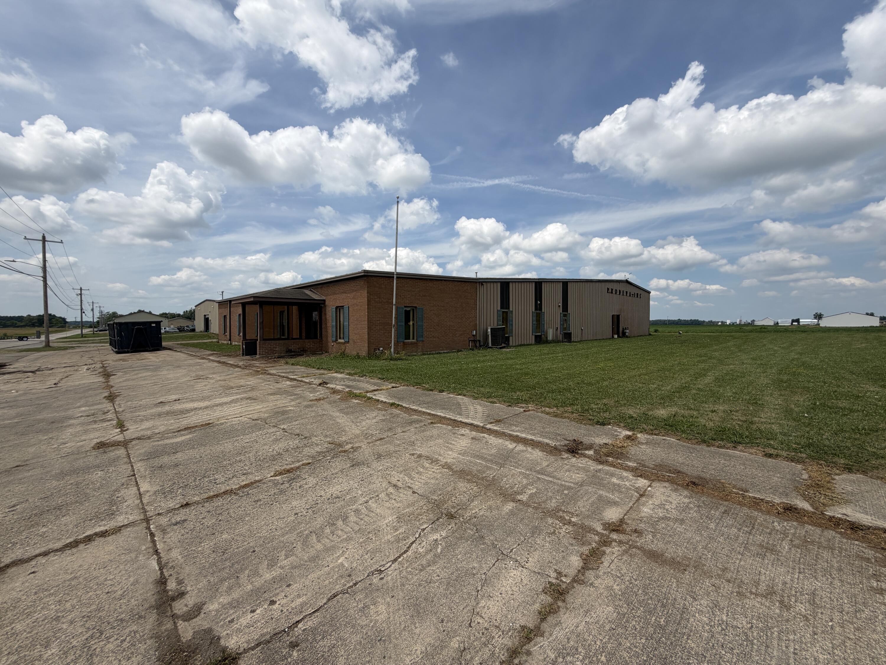 100 Jerry, Jackson Center, Ohio 45334