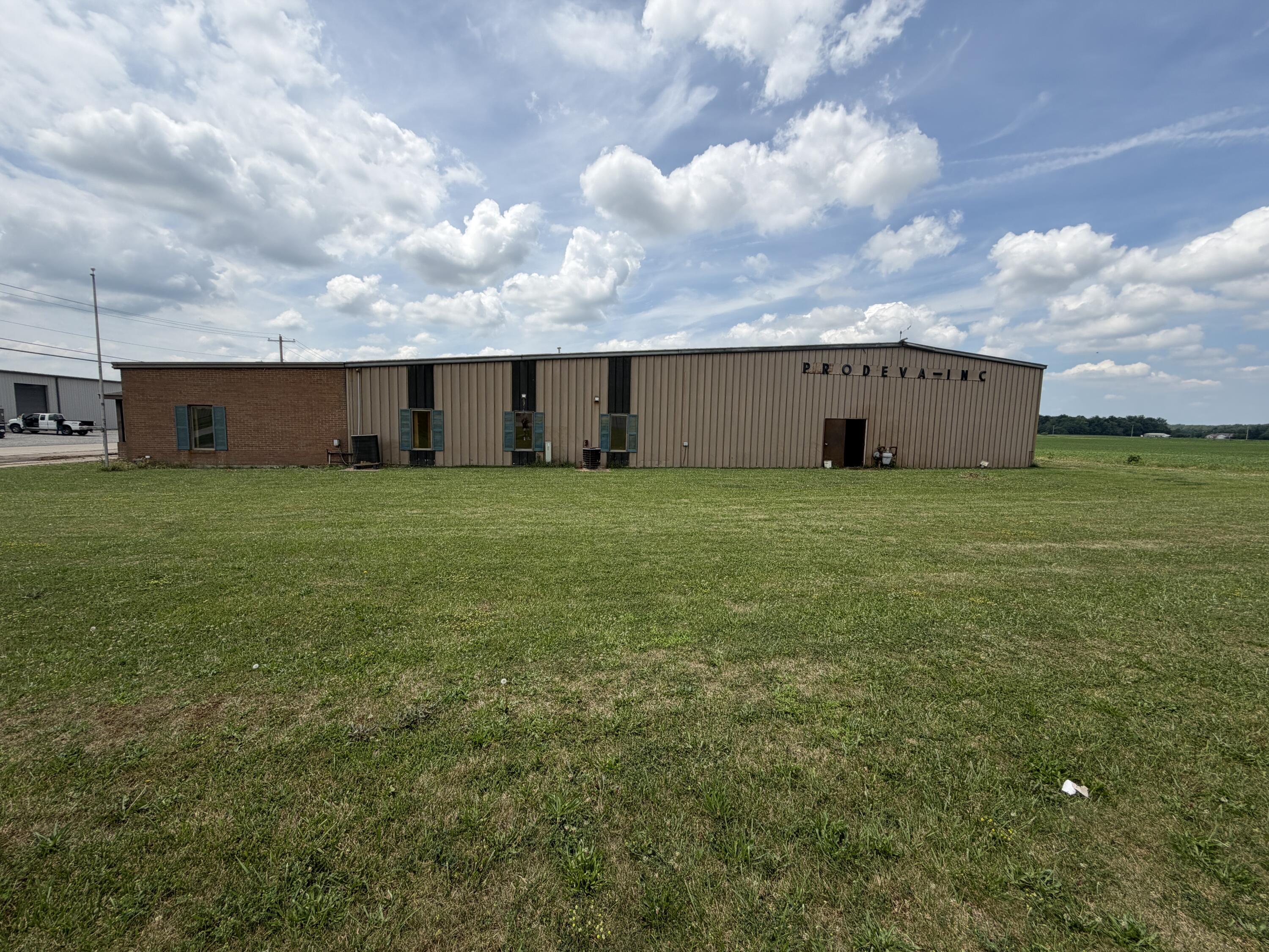 100 Jerry, Jackson Center, Ohio 45334