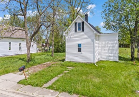 309 Market, Union City, Ohio 45390, 2 Bedrooms Bedrooms, ,2 BathroomsBathrooms,Residential,For Sale,Market,1045802