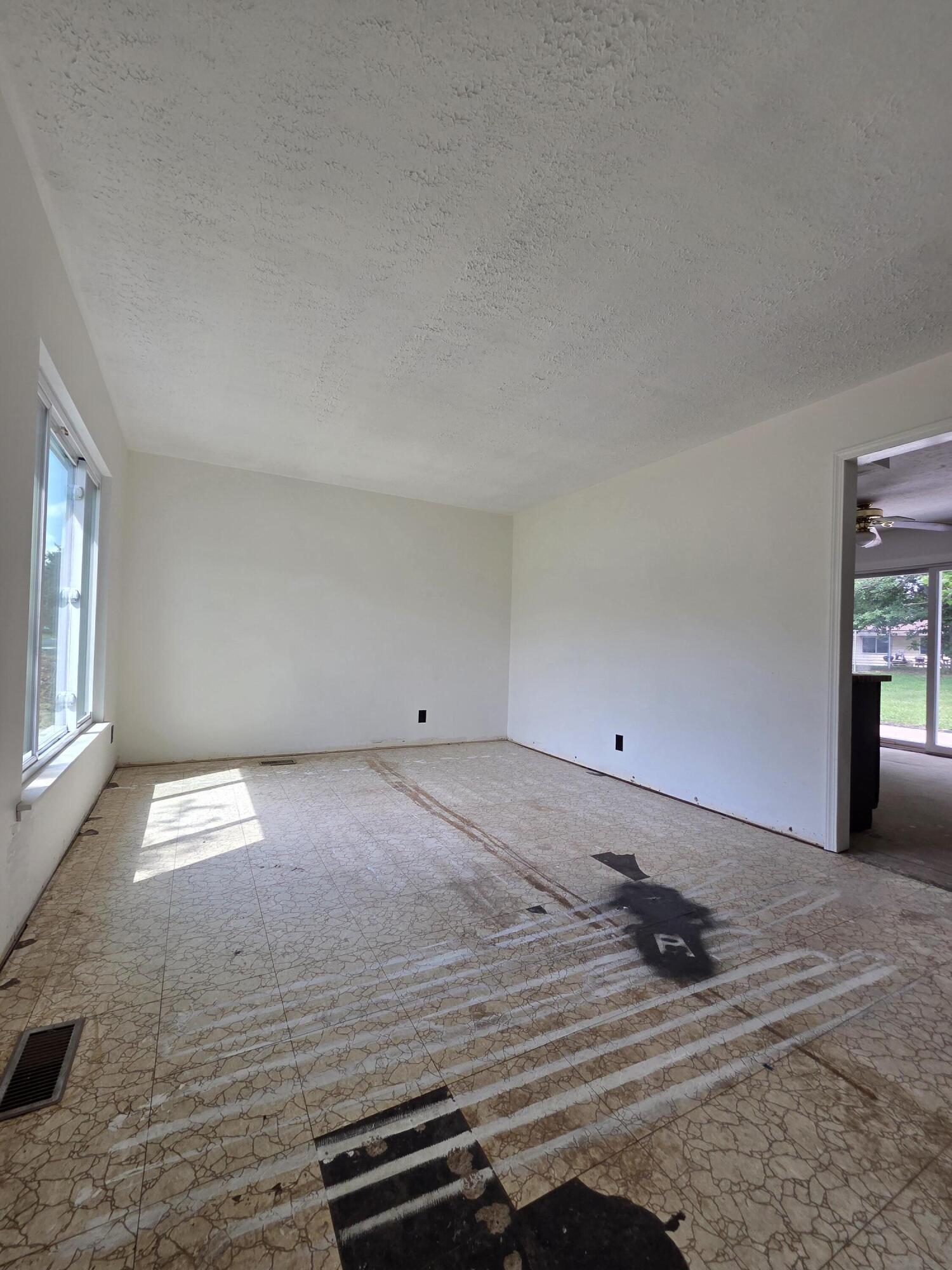 3208 Tackett, Springfield, Ohio 45503