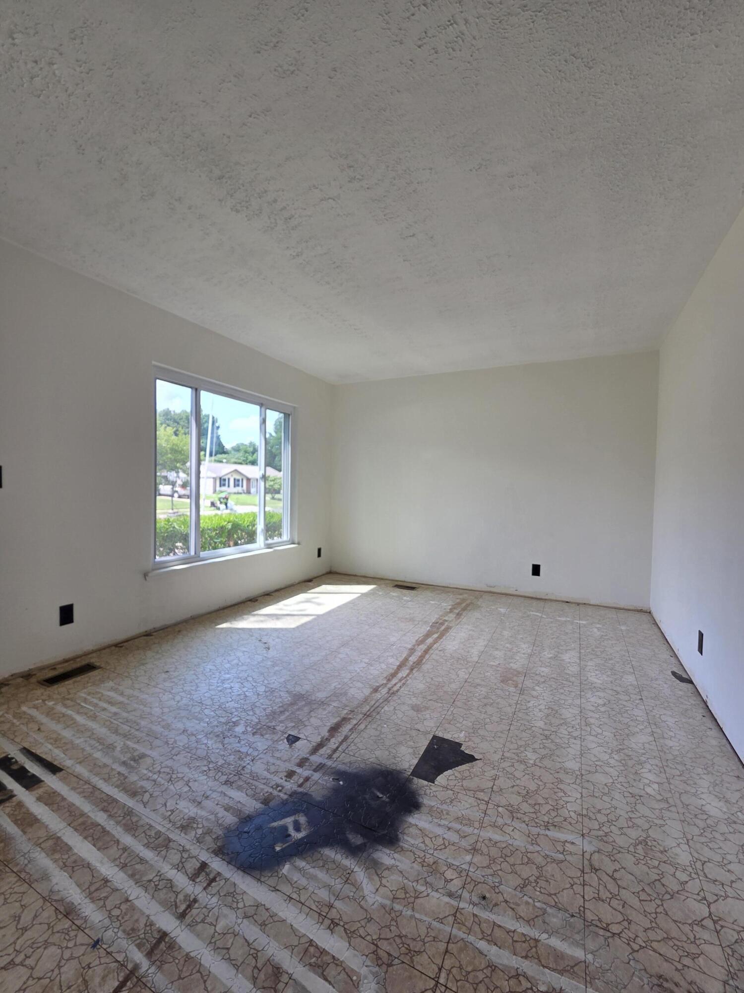3208 Tackett, Springfield, Ohio 45503