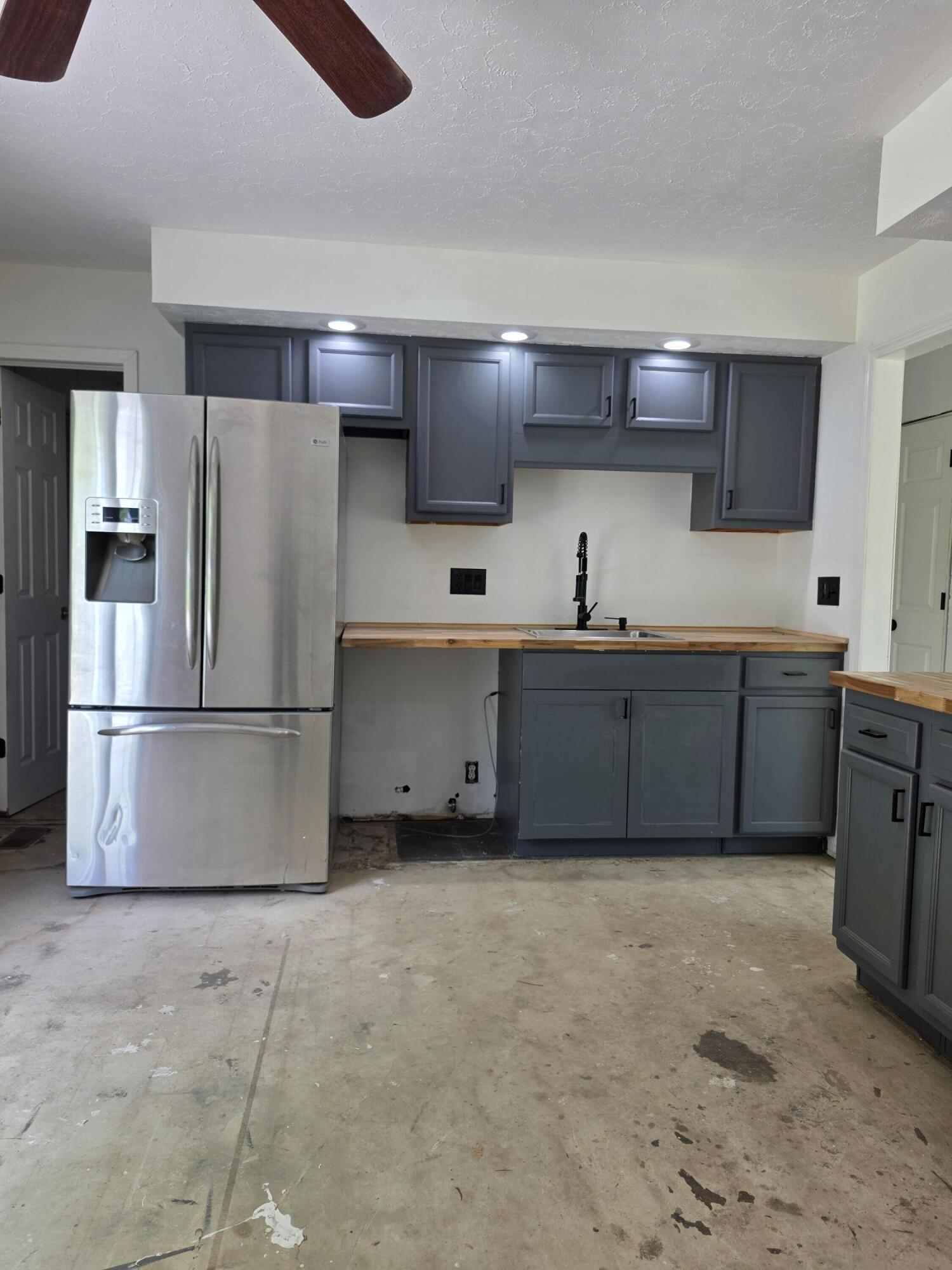 3208 Tackett, Springfield, Ohio 45503