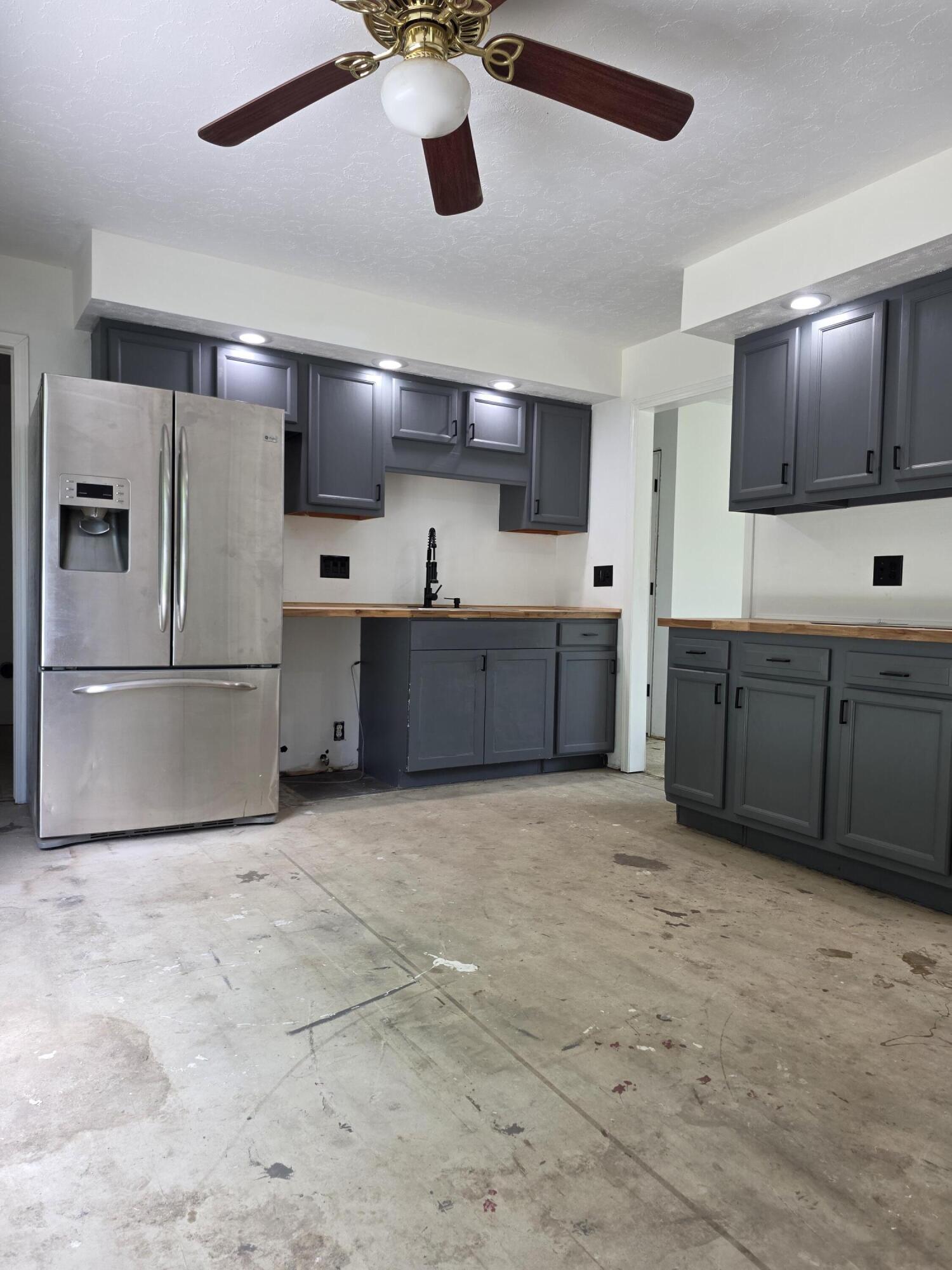 3208 Tackett, Springfield, Ohio 45503